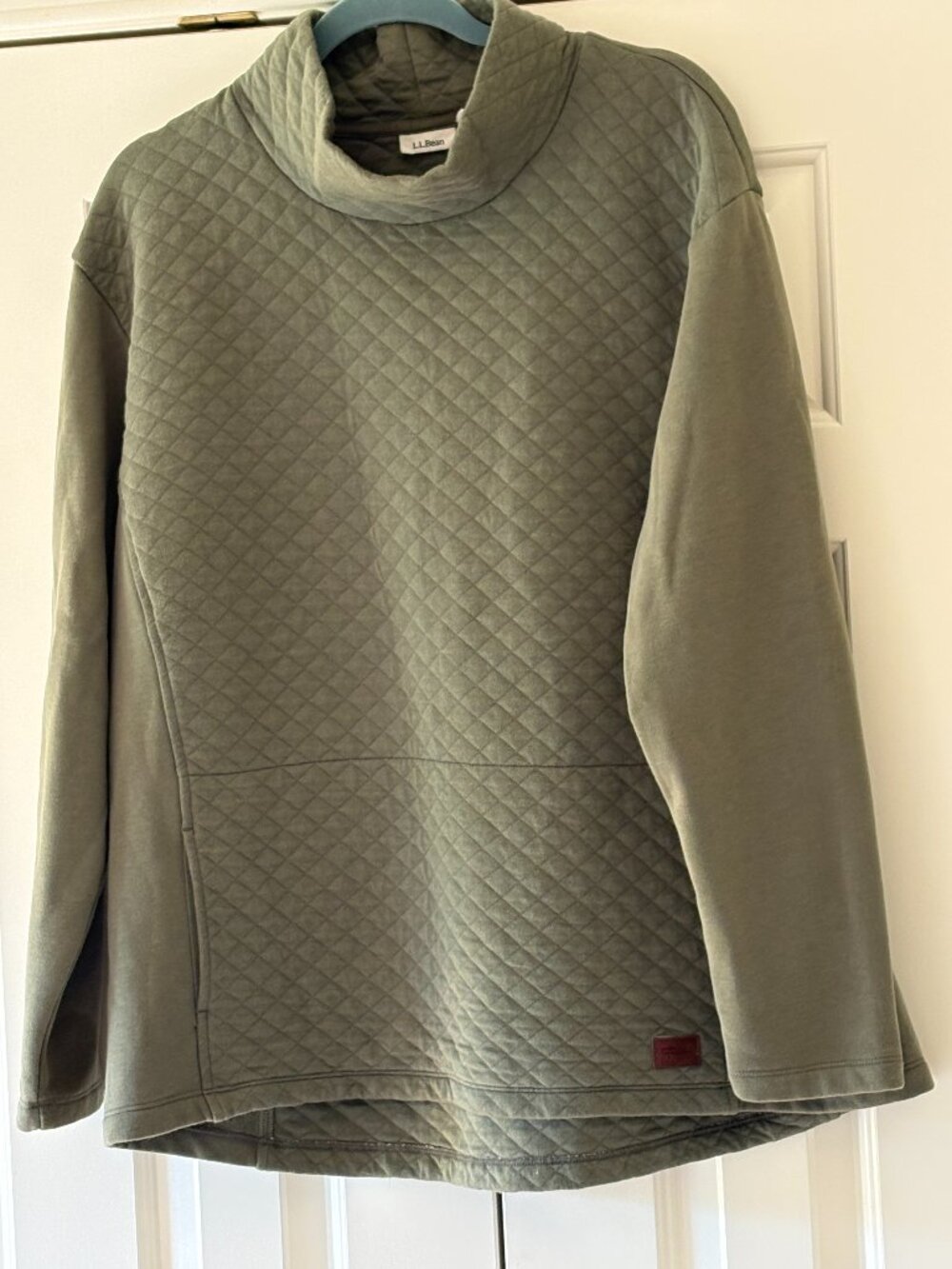 NWOT L L. Bean Women's Olive Quilted Mock Neck Sweatshirt,  Kangaroo Pocket   XL